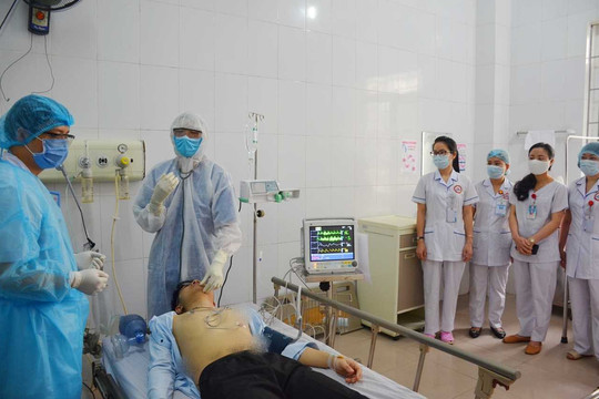 Sẽ nâng chế độ phụ cấp đặc thù cho công chức, viên chức, người lao động tại cơ sở y tế?
