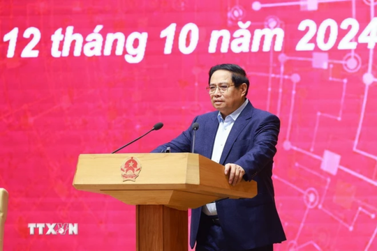 Thủ tướng: Thúc đẩy chuyển đổi số để Việt Nam bắt kịp, tiến cùng, vượt lên