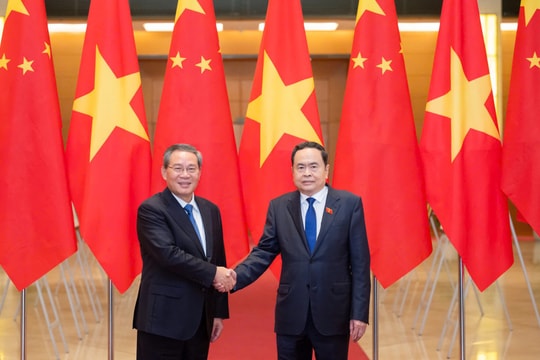 Chủ tịch Quốc hội Trần Thanh Mẫn hội kiến Thủ tướng Quốc vụ viện Trung Quốc Lý Cường