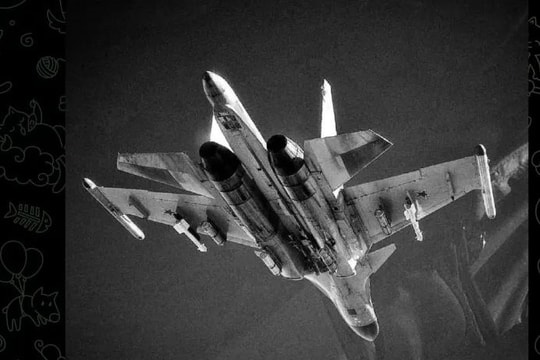 Su-34 bị F-16 của Ukraine bắn hạ?