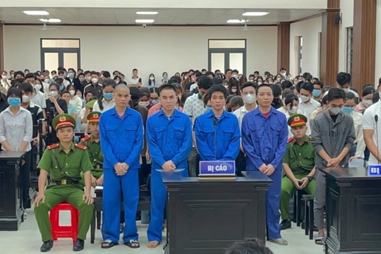 61 bị cáo ra tòa liên quan mua bán bằng cấp giả