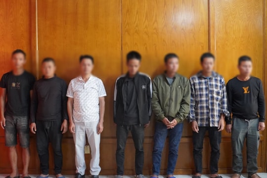 Quảng Ninh: Bắt nhóm "cát tặc" hoạt động quy mô lớn