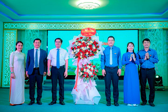 TT-Huế: Tuyên dương tập thể, cá nhân có thành tích xuất sắc trong phong trào thanh niên tình nguyện hè