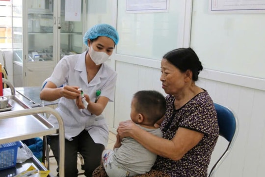 Hà Nội: Triển khai chiến dịch tiêm vaccine phòng sởi cho trẻ em từ ngày 14/10/2024