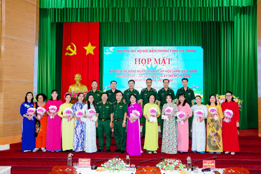 Họp mặt kỷ niệm Ngày thành lập Hội Liên hiệp Phụ nữ Việt Nam