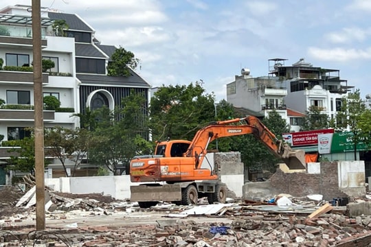 Hà Nội: Cưỡng chế sai phạm tại đô thị Tổng cục 5 Tân Triều