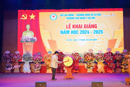 Trường Cao đẳng Y Hà Nội tổ chức Lễ khai giảng năm học 2024 – 2025