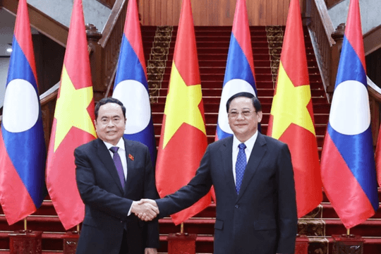 Việt Nam trước sau như một luôn dành ưu tiên cao nhất cho mối quan hệ với Lào