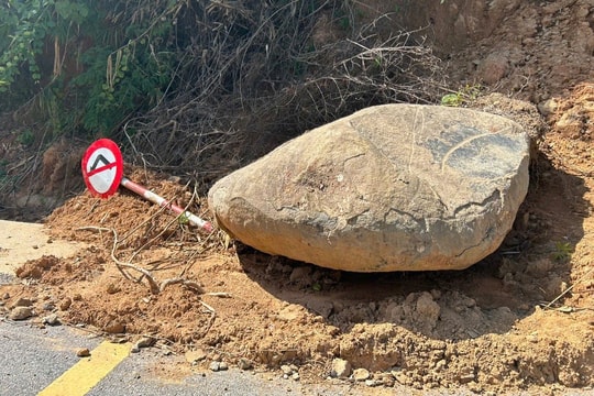 Còn nhiều điểm sạt lở chưa xử lý, tiềm ẩn tai nạn giao thông