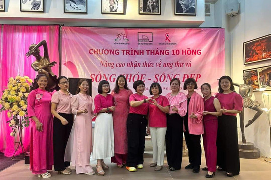 Diễn viên Diễm Hằng tham gia Tháng 10 Hồng “Sống khỏe, sống đẹp”