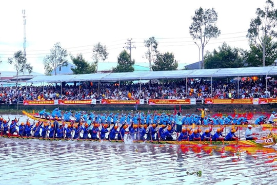 Nhiều hoạt động đặc sắc tại Lễ hội Oóc Om Bóc - Đua ghe Ngo tỉnh Sóc Trăng năm 2024