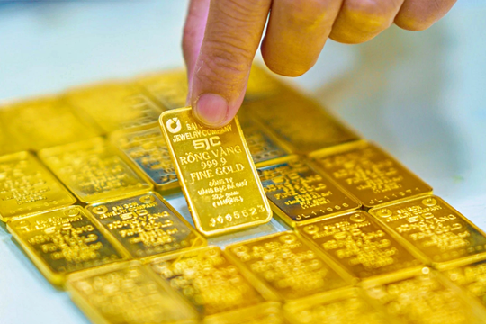 Giá vàng hôm nay 21/10: Vàng nhẫn lập kỷ lục, vàng miếng SJC vọt tăng 2 triệu đồng/lượng