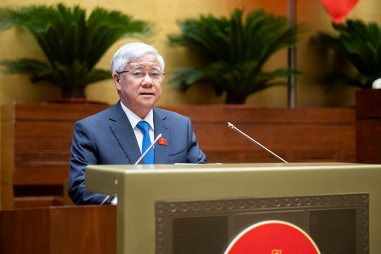 Cử tri đề nghị có giải pháp căn cơ trong phòng chống tham nhũng, lãng phí