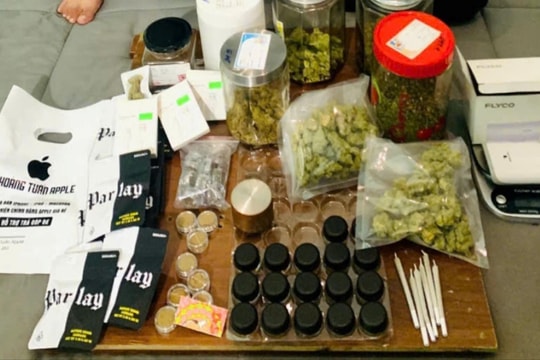 Lập nhóm kín trên mạng để mua bán ma túy