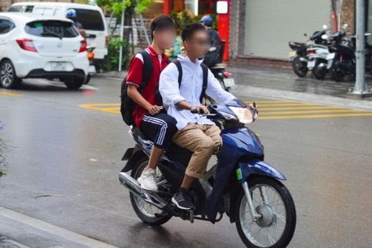 Nghệ An: Ngăn chặn việc giao xe cho người chưa đủ điều kiện điều khiển