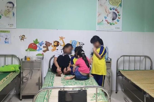 15 học sinh nhập viện cấp cứu nghi do ăn sữa chua