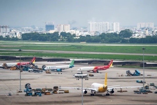 Tạm dừng khai thác 4 sân bay để tránh bão Trà Mi