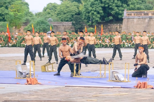 Những màn trình diễn ấn tượng tại lễ khai mạc Đại hội khỏe "Vì an ninh Tổ quốc"