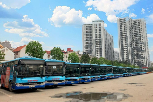 Từ ngày 1/11/2024, Hà Nội tăng vé xe buýt