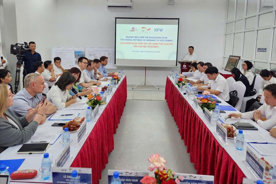 Đoàn công tác của Chính phủ Đức thăm và làm việc với Tổng công ty Điện lực miền Bắc