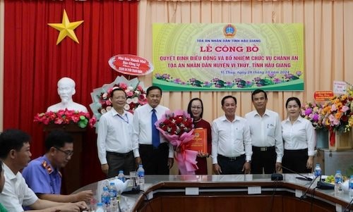 Bổ nhiệm Chánh án TAND huyện Vị Thủy