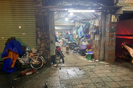 Nổ thùng phi chứa dầu, một người nhập viện cấp cứu