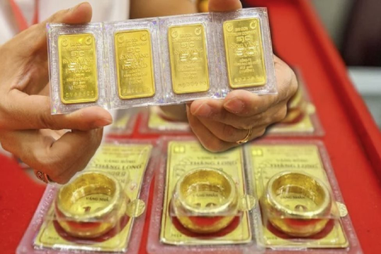 Giá vàng hôm nay 30/10: Vàng nhẫn trở lại đỉnh lịch sử