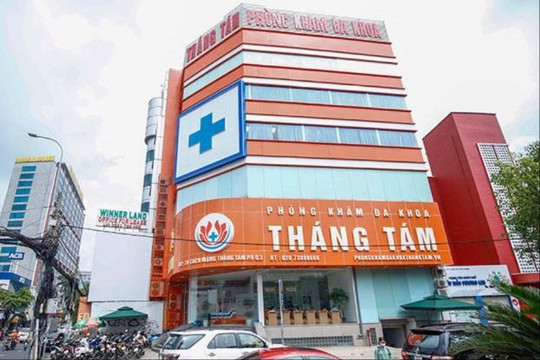 Phòng khám Tháng Tám xem thường pháp luật và sức khỏe người dân