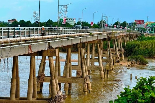 Quảng Ngãi: Hàng loạt cây cầu xuống cấp nghiêm trọng