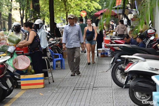 Cận cảnh 41 tuyến đường cho thuê vỉa hè ở quận 1, TP.HCM