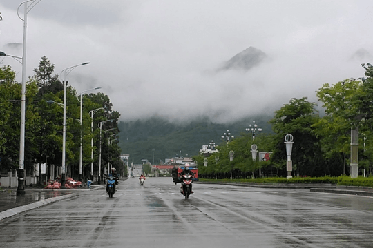 Cảnh báo mưa lớn gây ngập úng diện rộng ở Trung Bộ