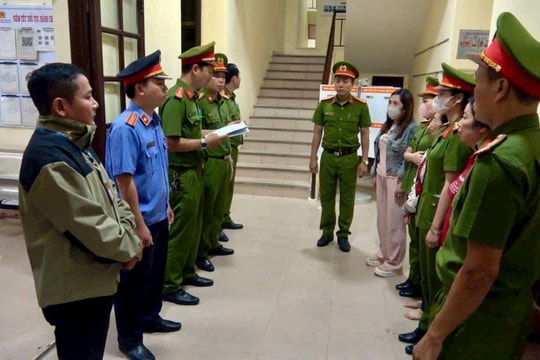 Khởi tố các đối tượng liên quan hành vi xâm phạm chỗ ở người khác