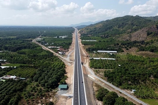 Khánh Hòa bùng nổ du lịch nhờ hạ tầng cao tốc vượt trội
