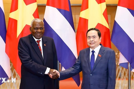 Chủ tịch Quốc hội Chính quyền Nhân dân Cuba kết thúc chuyến thăm Việt Nam