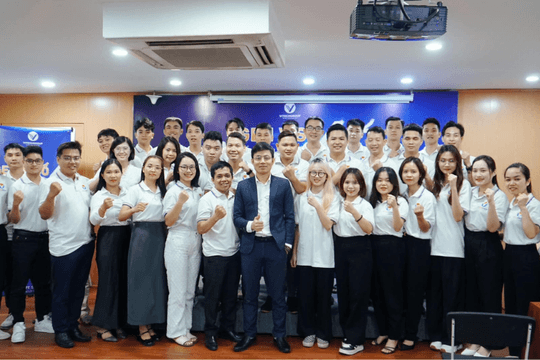 Founder ViCoaching: "Chuyển đổi số - Sales công nghệ là lựa chọn sống còn"
