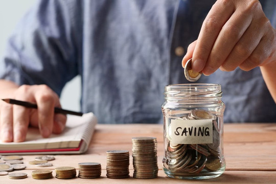 Kiểm soát thu nhập của chồng hoặc vợ có thể bị phạt tới 30 triệu đồng?