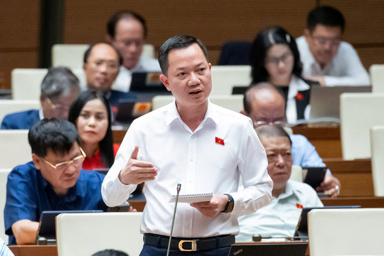 Thúc đẩy hơn nữa đầu tư tư vào nền kinh tế