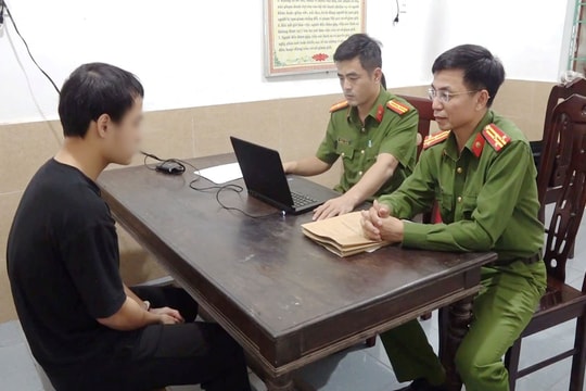 Đột nhập tiệm vàng trộm cắp tài sản