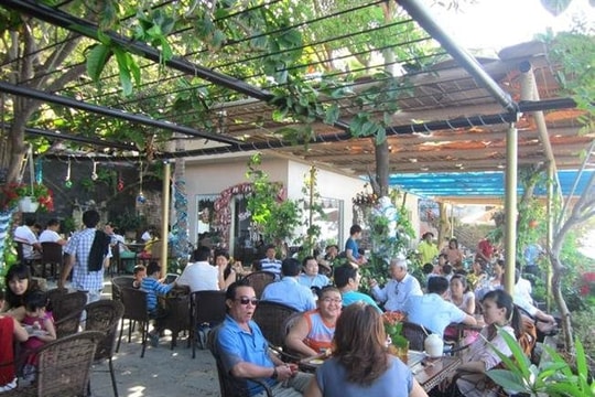 Cần làm gì khi bị cạnh tranh không lành mạnh trong kinh doanh?