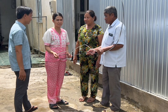 Tạm giữ hai đối tượng cắt trộm dây điện chiếu sáng công cộng