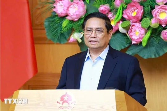 Thủ tướng lên đường tham dự các hội nghị GMS, ACMECS và CLMV tại Trung Quốc
