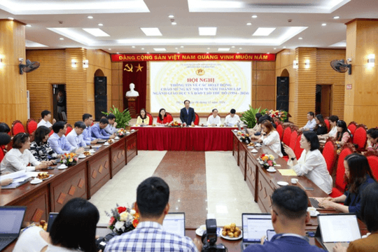 Nhiều hoạt động kỷ niệm 70 năm thành lập ngành Giáo dục Thủ đô