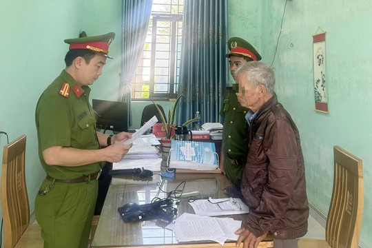 Bắt đối tượng xuyên tạc, bôi nhọ cá nhân, tổ chức trên mạng xã hội