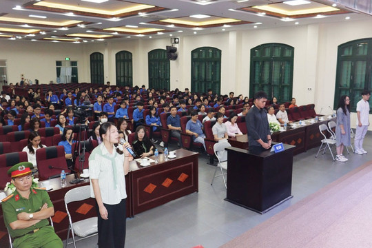 Tăng cường phối hợp tuyên truyền, giáo dục pháp luật cho học sinh