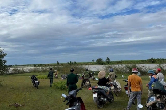 Hai vợ chồng tử vong nghi bị lật xuồng khi đi làm rẫy