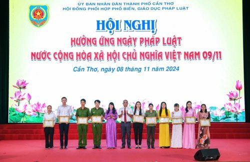 Cần Thơ: Tổ chức Hội nghị hưởng ứng Ngày Pháp luật