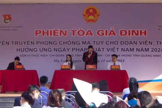 Phiên tòa giả định "Phòng chống ma tuý”