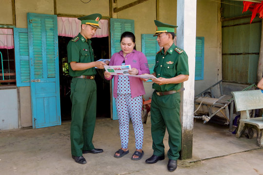Lan tỏa tinh thần thượng tôn pháp luật cho cán bộ Nhân dân khu vực biên giới biển