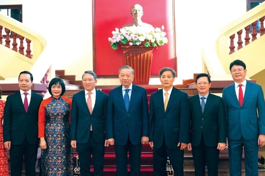 Đổi mới mạnh mẽ công tác xây dựng và thi hành pháp luật để đất nước vững bước tiến vào kỷ nguyên mới