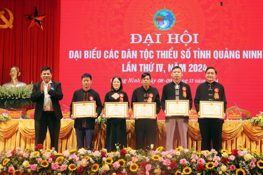 Các dân tộc thiểu số tỉnh Quảng Ninh đoàn kết, đổi mới, phát triển bền vững